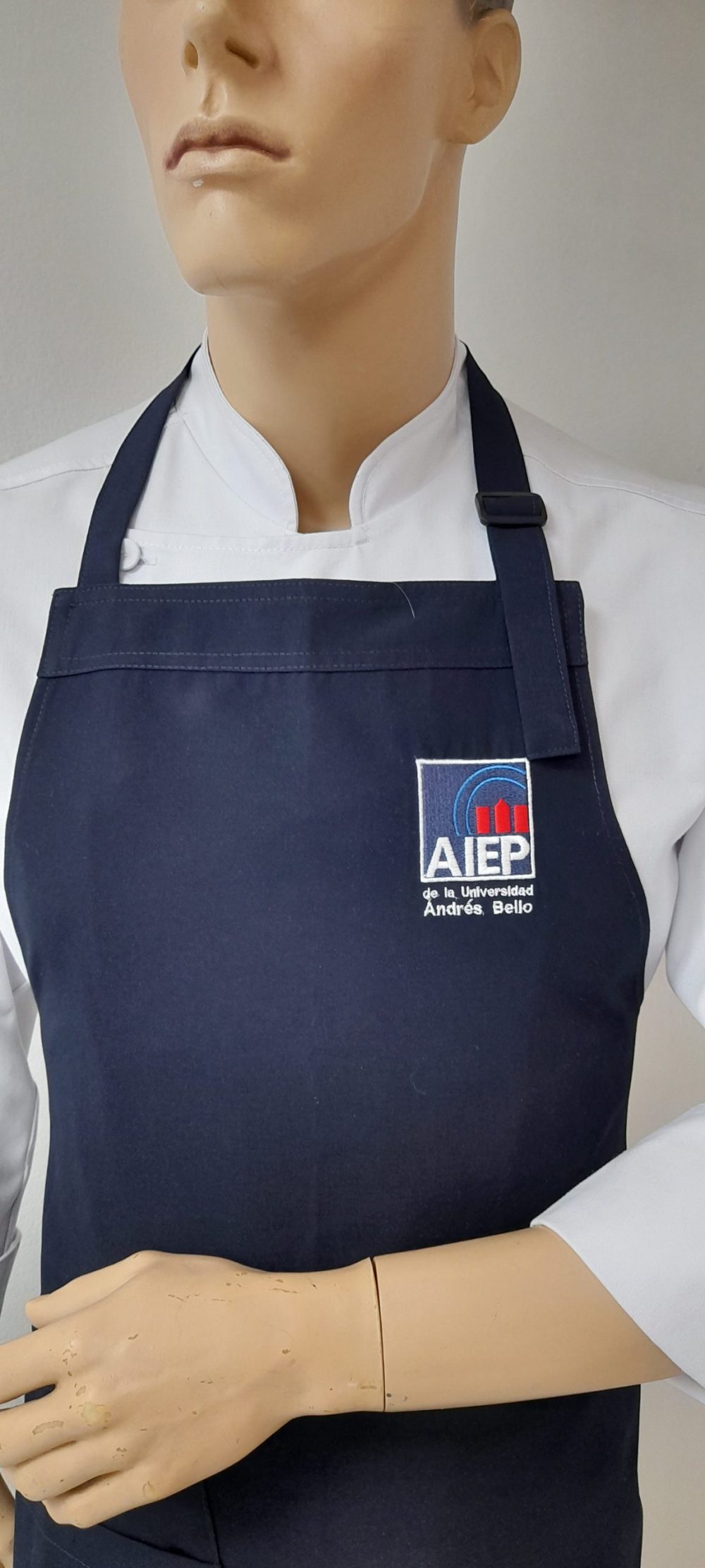 pechera-azul-aiep-morada-del-chef